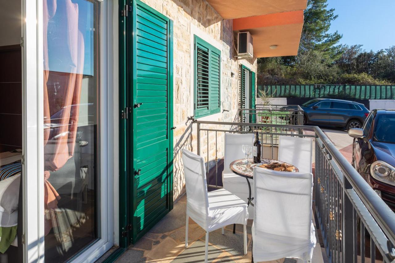 Villa Borzic Omiš Esterno foto