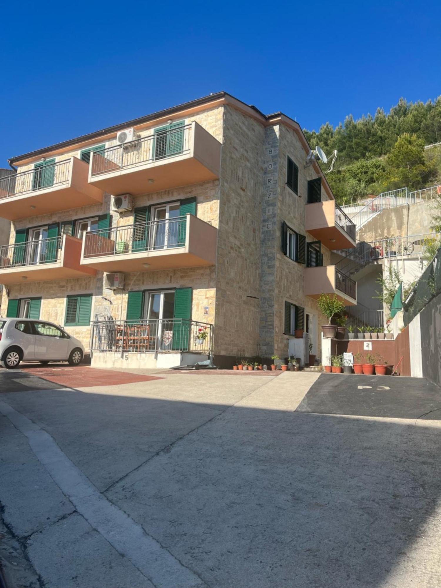 Villa Borzic Omiš Esterno foto